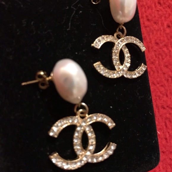 Akoya sea Pearl earrings - Picture 10 of 16